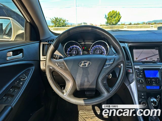 Hyundai Sonata (YF) LPi Luxury 2012 — фото 18