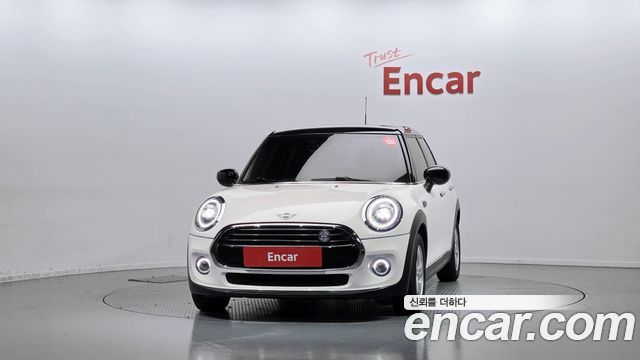 MINI Cooper 5Door Standard 3rd 2020 — фото 3