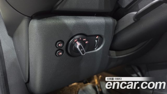 MINI Cooper 5Door Standard 3rd 2020 — фото 18