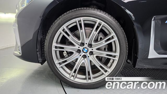 BMW 7 Series (G11) 740Li xDrive M Sport Package 2020 — фото 5