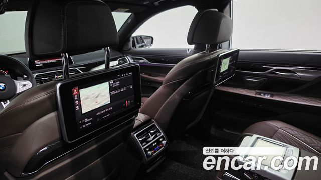 BMW 7 Series (G11) 740Li xDrive M Sport Package 2020 — фото 18