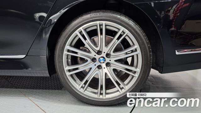 BMW 7 Series (G11) 740Li xDrive M Sport Package 2020 — фото 21