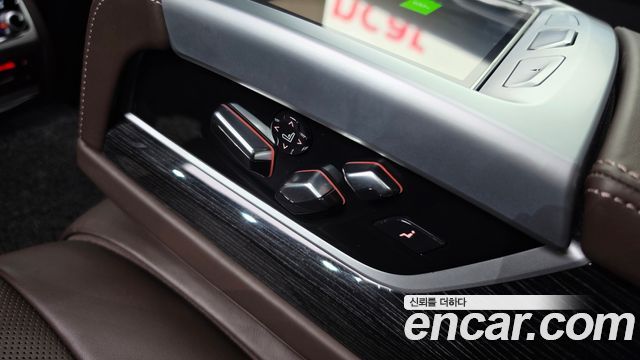 BMW 7 Series (G11) 740Li xDrive M Sport Package 2020 — фото 28