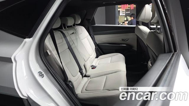 Hyundai Tucson Hybrid (NX4) HEV 1.6 2WD Inspiration 2024 — фото 12