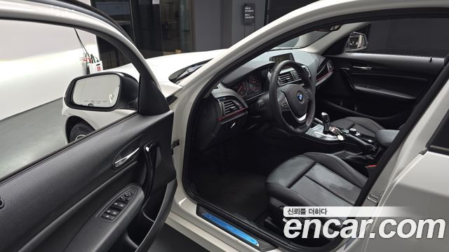 BMW 1 Series (F20) 118d Sport 5Door 2016 — фото 10