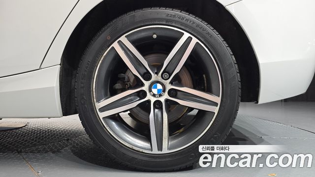 BMW 1 Series (F20) 118d Sport 5Door 2016 — фото 21