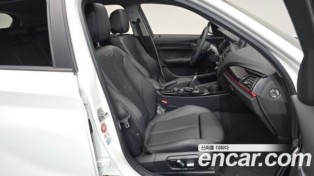 BMW 1 Series (F20) 118d Sport 5Door 2016 — фото 26
