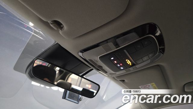 Hyundai Santa Fe Diesel 2.2 2WD Premium Choice 2021 — фото 16
