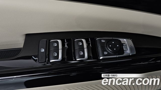 Kia Carnival (IV) Gasoline 9-Seater Noblesse 2023 — фото 12