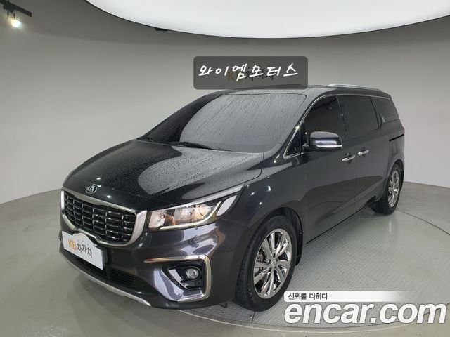 Kia Carnival 9-Seater Prstige