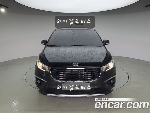 Kia Carnival 9-Seater Prstige 2019 — фото 3