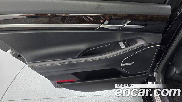 Genesis G90 3.8 AWD Premium Luxury 2019 — фото 25