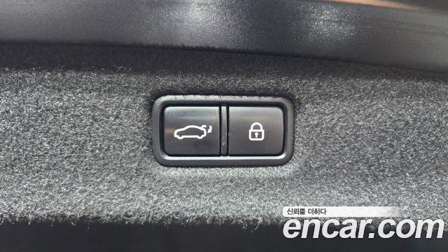 Genesis G90 3.8 AWD Premium Luxury 2019 — фото 31