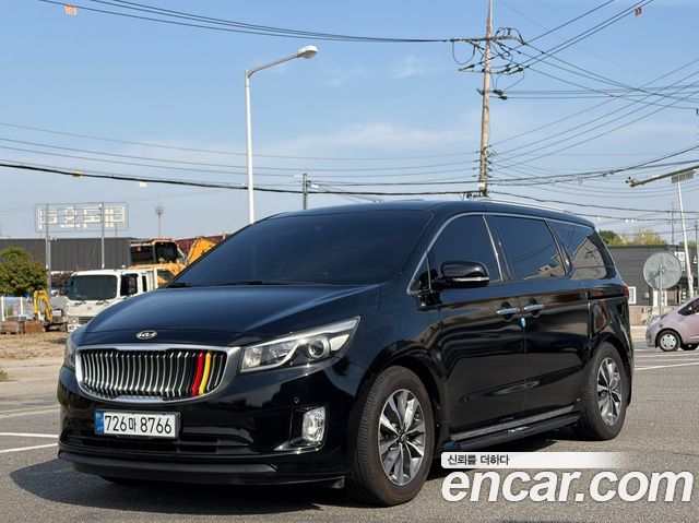 Kia Carnival 11-seater Noblesse