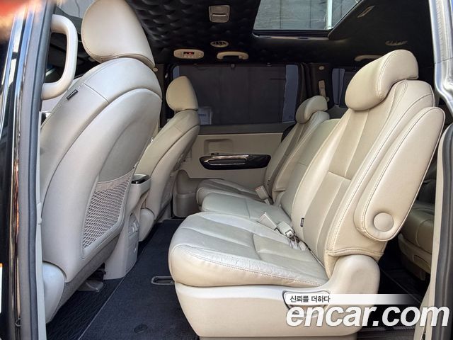 Kia Carnival 11-seater Noblesse 2015 — фото 8