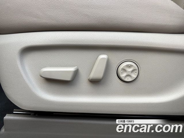 Kia Carnival 11-seater Noblesse 2015 — фото 16