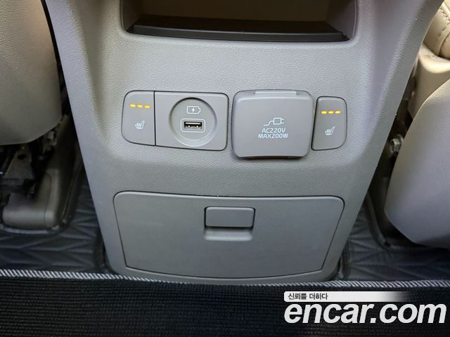Kia Carnival 11-seater Noblesse 2015 — фото 19