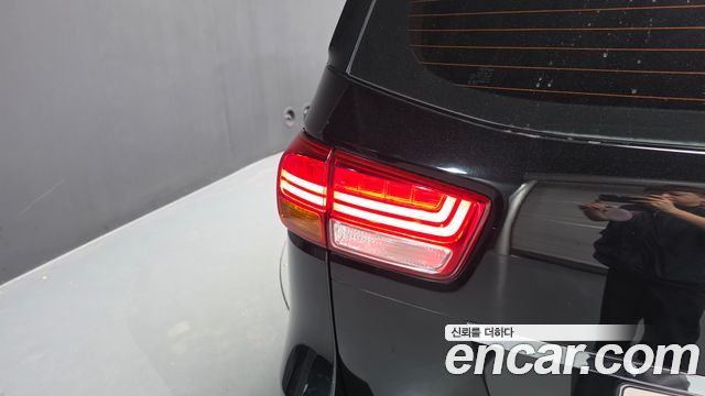 Kia Carnival 9-seater Prestige 2015 — фото 23