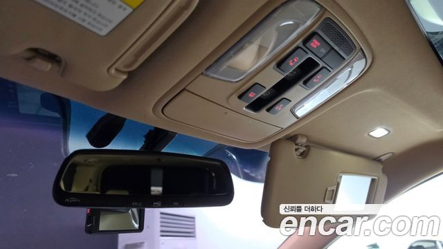 Kia Carnival 9-seater Prestige 2015 — фото 28