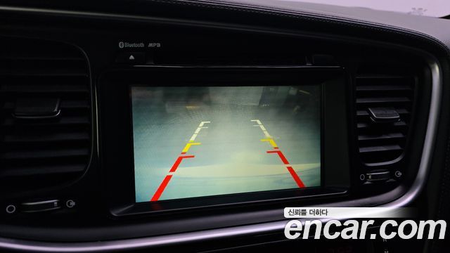 Kia K5 LPI Luxury 2015 — фото 17