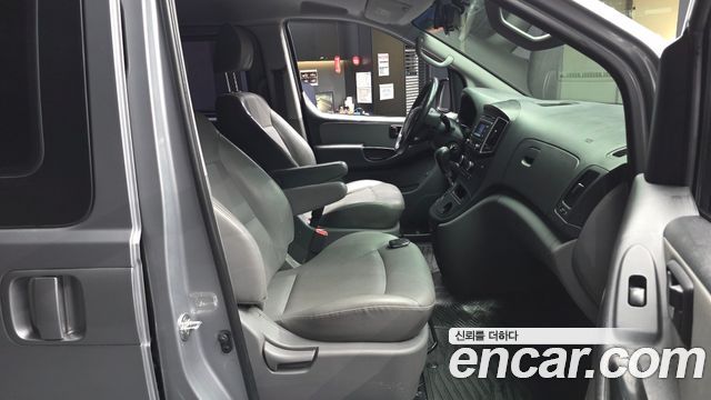 Hyundai Grand Starex Van 5-Seater Smart 2018 — фото 11