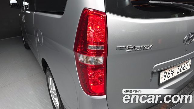 Hyundai Grand Starex Van 5-Seater Smart 2018 — фото 23