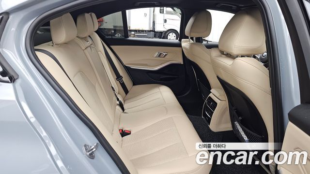 BMW 3 Series (G20) 320i M Sport 2023 — фото 12