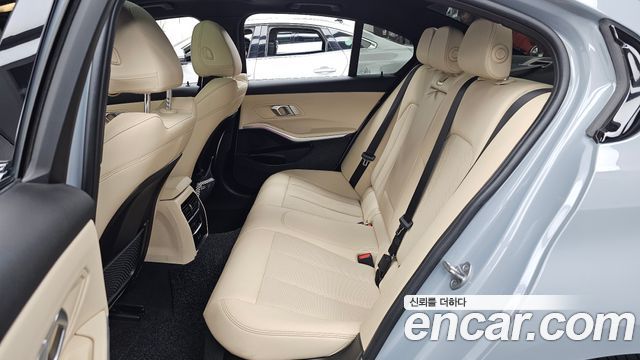 BMW 3 Series (G20) 320i M Sport 2023 — фото 26