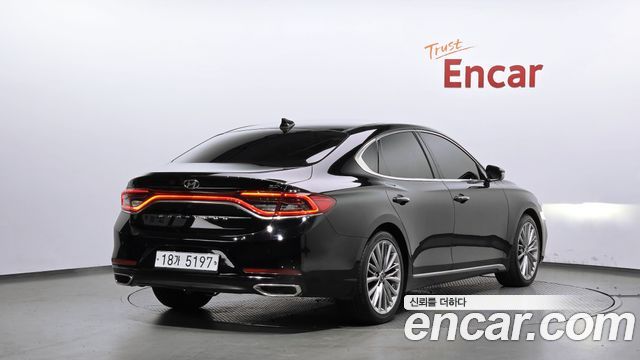 Hyundai Grandeur (IG) 3.0 Exclusive Special 2018 — фото 2