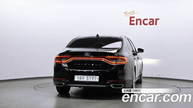 Hyundai Grandeur (IG) 3.0 Exclusive Special 2018 — фото 4