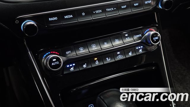 Hyundai Grandeur (IG) 3.0 Exclusive Special 2018 — фото 19