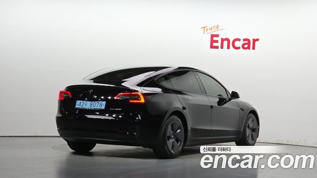 Tesla Model 3 Long Range AWD 2022 — фото 2
