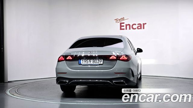 Mercedes-Benz E-Class (W214) E300 4MATIC AMG Line 2024 — фото 4