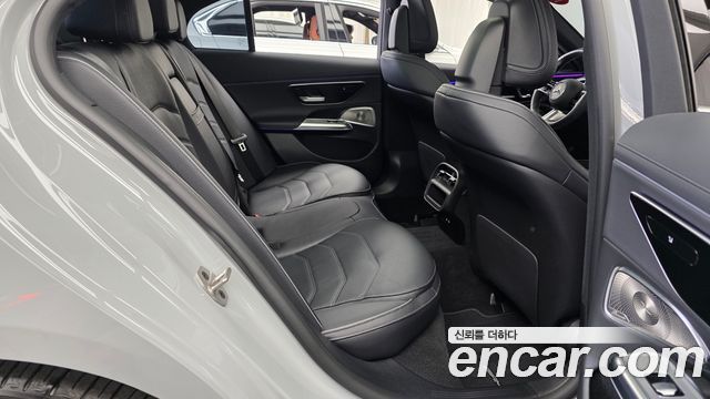 Mercedes-Benz E-Class (W214) E300 4MATIC AMG Line 2024 — фото 11
