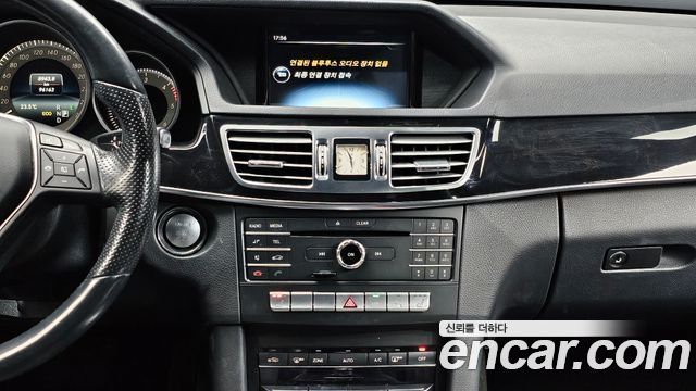 Mercedes-Benz E-Class (W212) E220 Bluetec Avantgarde Sport 2016 — фото 14