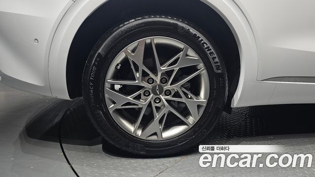 Genesis GV70 2.5T Gasoline 2WD 2022 — фото 5
