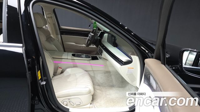 Genesis G90 (RS4) Gasoline 3.5 Turbo e-S/C AWD 2023 — фото 15