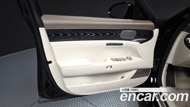 Genesis G90 (RS4) Gasoline 3.5 Turbo e-S/C AWD 2023 — фото 30