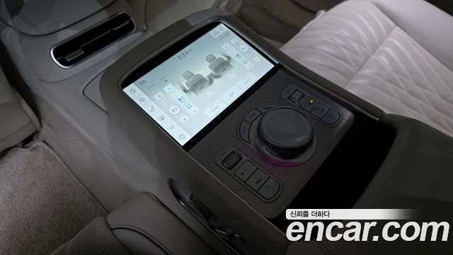 Genesis G90 (RS4) Gasoline 3.5 Turbo e-S/C AWD 2023 — фото 34