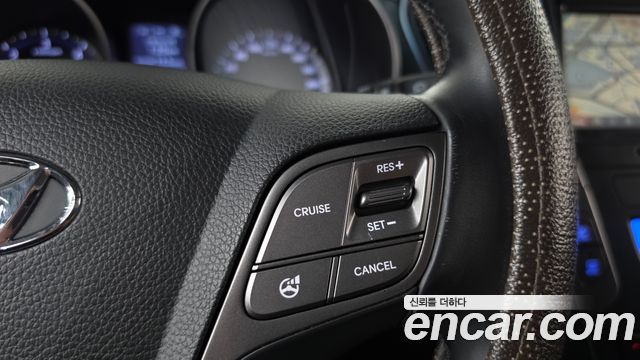 Hyundai Santa Fe (DM) Diesel(e-VGT) 2.0 2WD Premium 2013 — фото 17