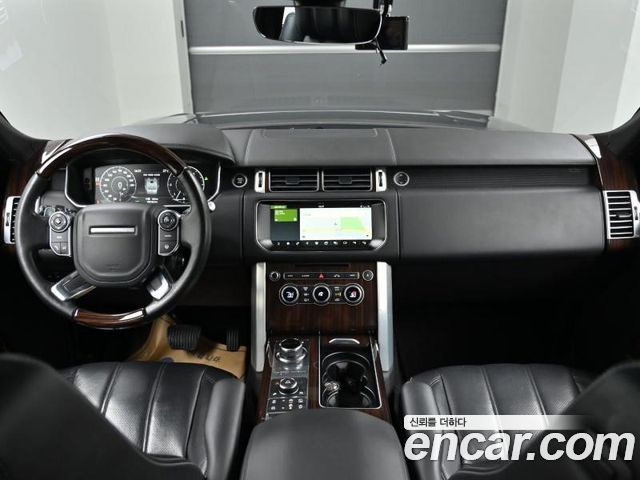Land Rover Range Rover (IV) 4.4 SDV8 AB DIESEL 2017 — фото 16