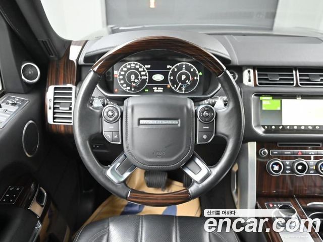 Land Rover Range Rover (IV) 4.4 SDV8 AB DIESEL 2017 — фото 20
