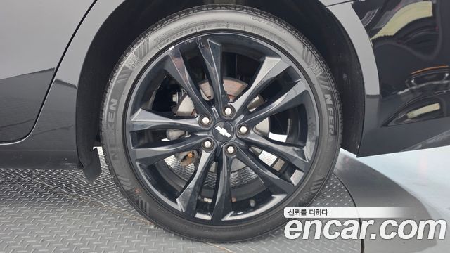 Chevrolet Malibu 2.0 Turbo Perfect Black 2019 — фото 21