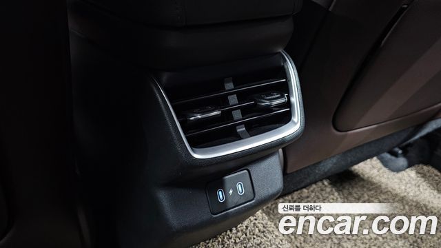 Hyundai Grandeur (GN7) 3.5 LPG 2WD Exclusive 2023 — фото 33