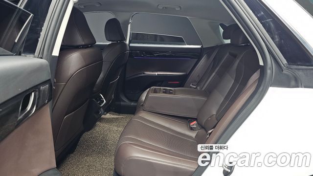 Hyundai Grandeur (GN7) 3.5 LPG 2WD Exclusive 2023 — фото 34