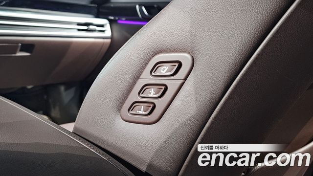 Hyundai Grandeur (GN7) 3.5 LPG 2WD Exclusive 2023 — фото 35