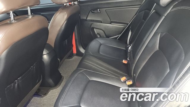 Kia Sportage R Diesel 2WD TLX High-Deluxe 2013 — фото 17