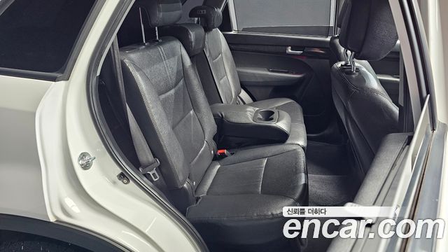 Kia Sorento R Diesel 2.0 2WD Limited 2013 — фото 11