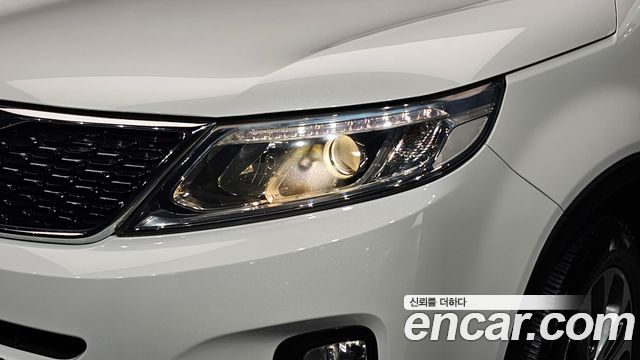 Kia Sorento R Diesel 2.0 2WD Limited 2013 — фото 22