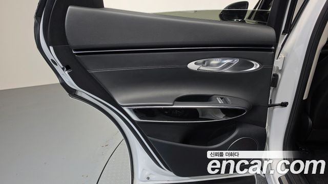Genesis GV70 2.5T Gasoline AWD 2023 — фото 25